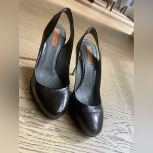 Leather dark brown pumps